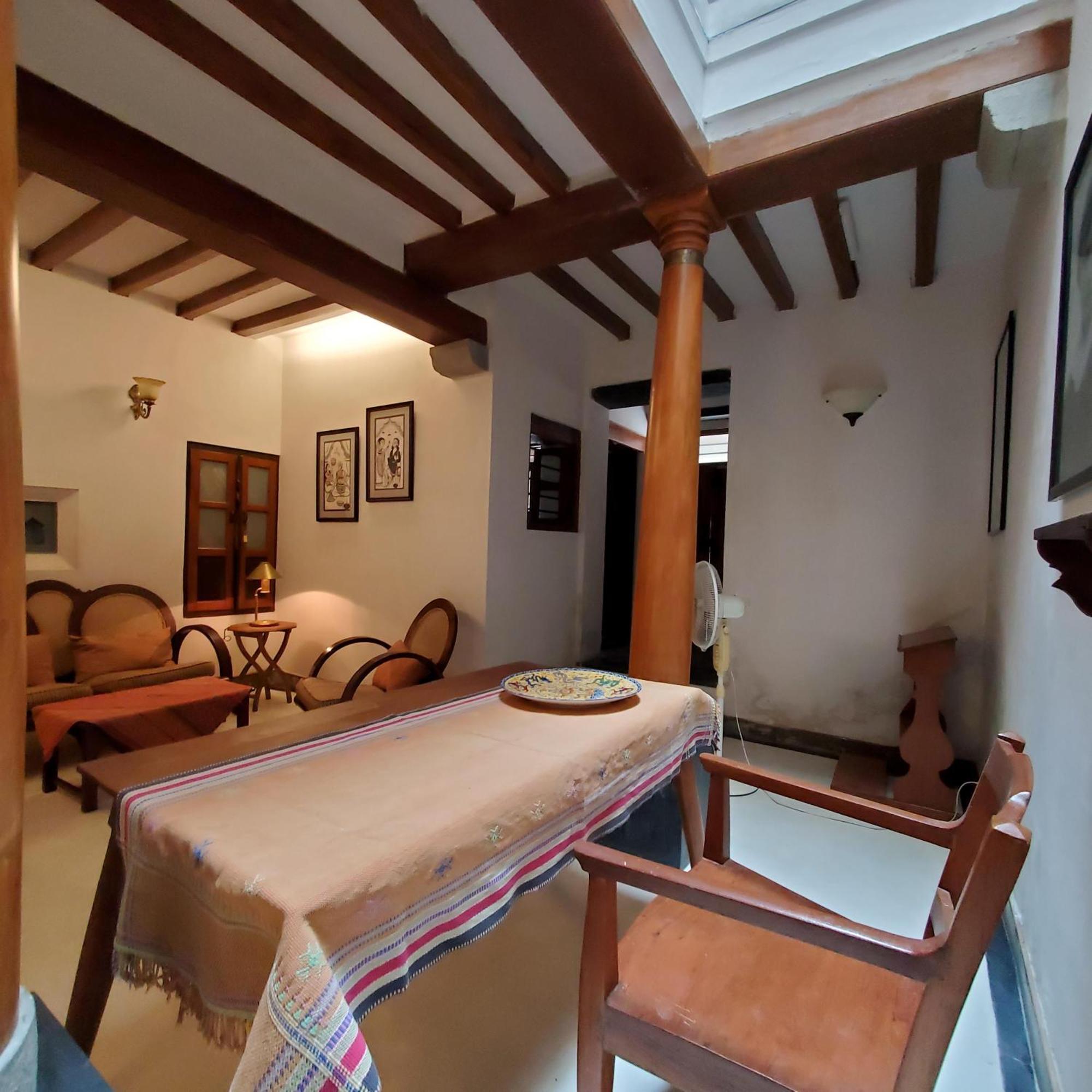Kariappa House Hotel Pondicherry Bagian luar foto