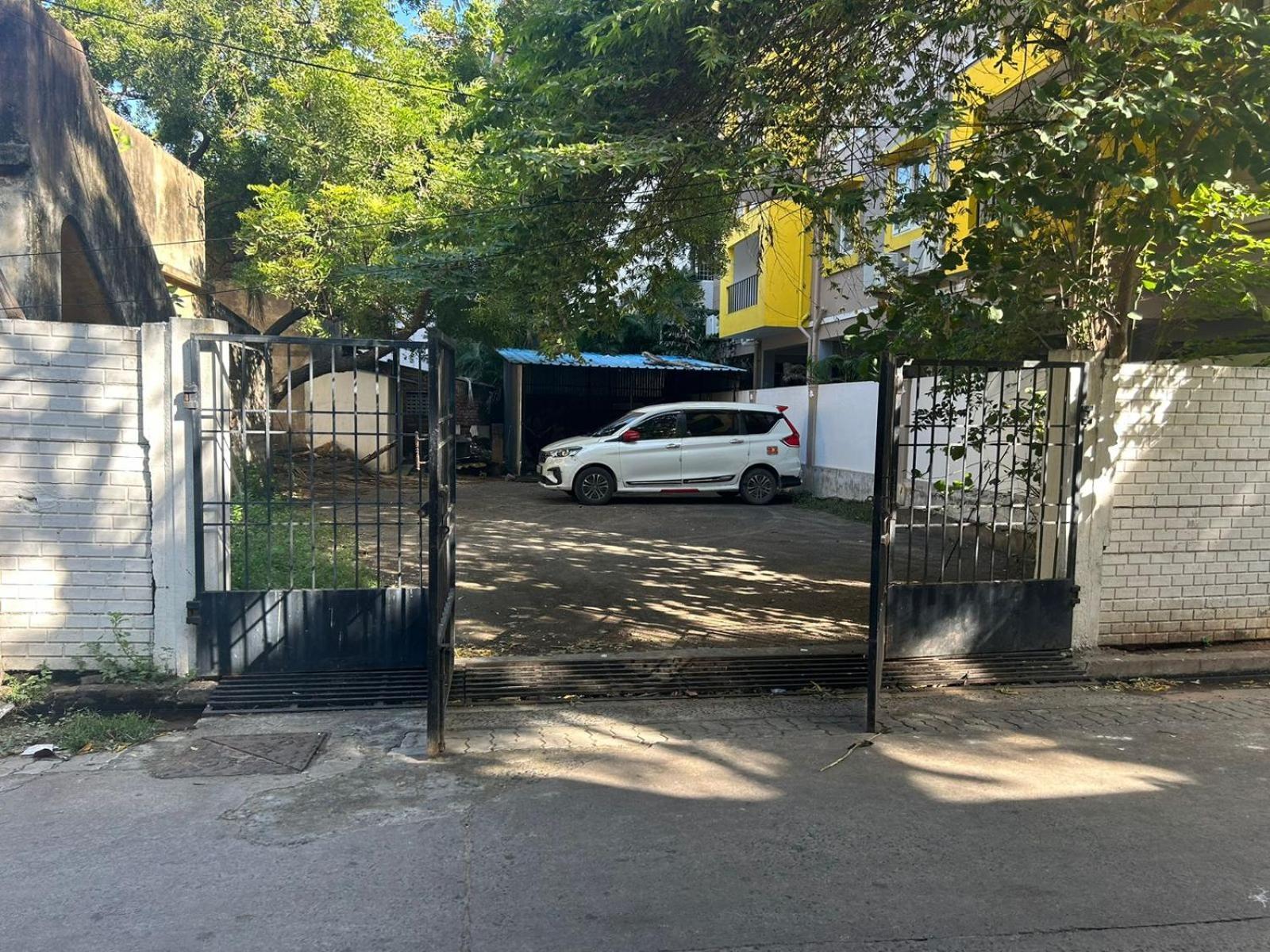 Kariappa House Hotel Pondicherry Bagian luar foto