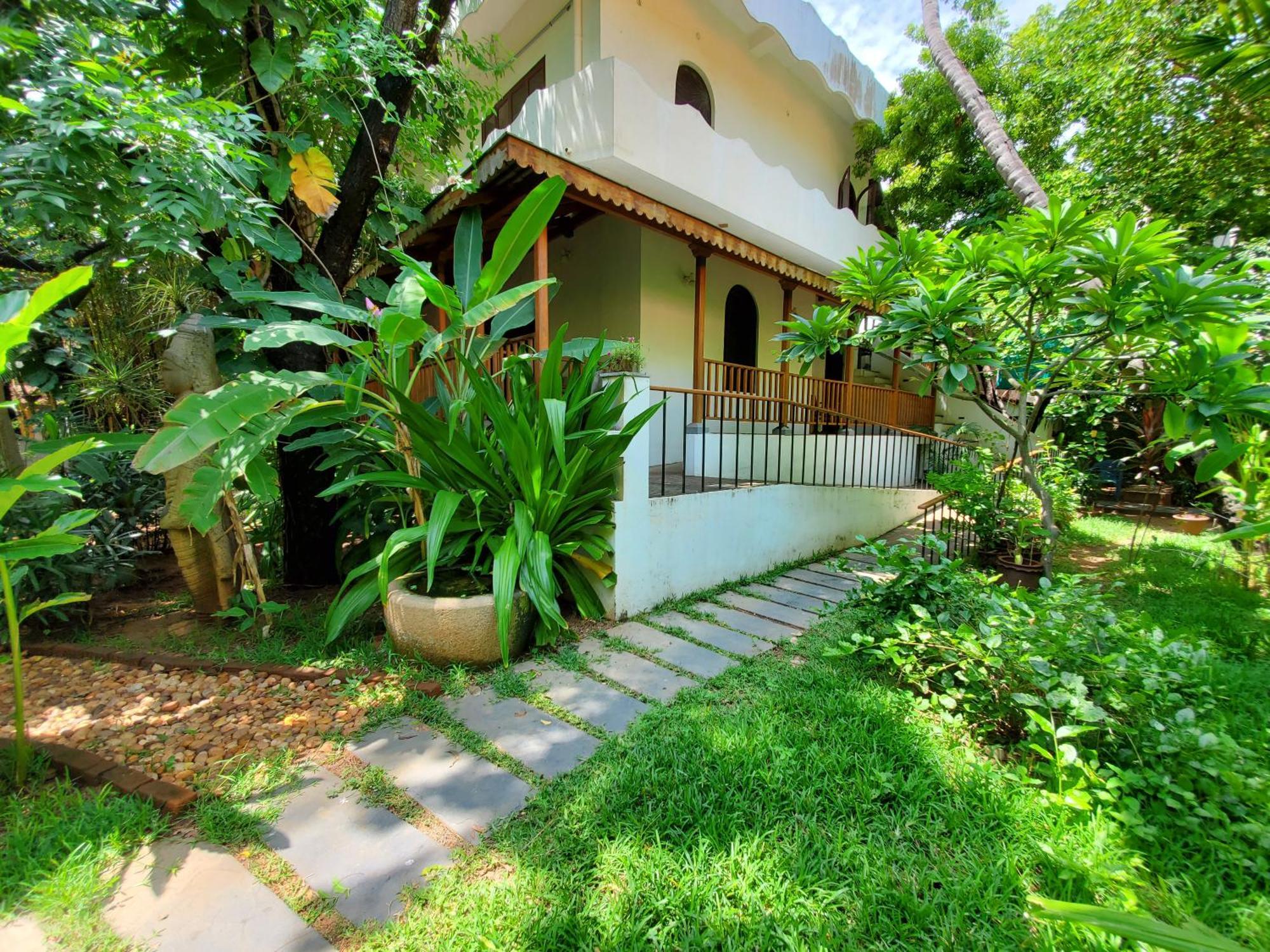 Kariappa House Hotel Pondicherry Bagian luar foto