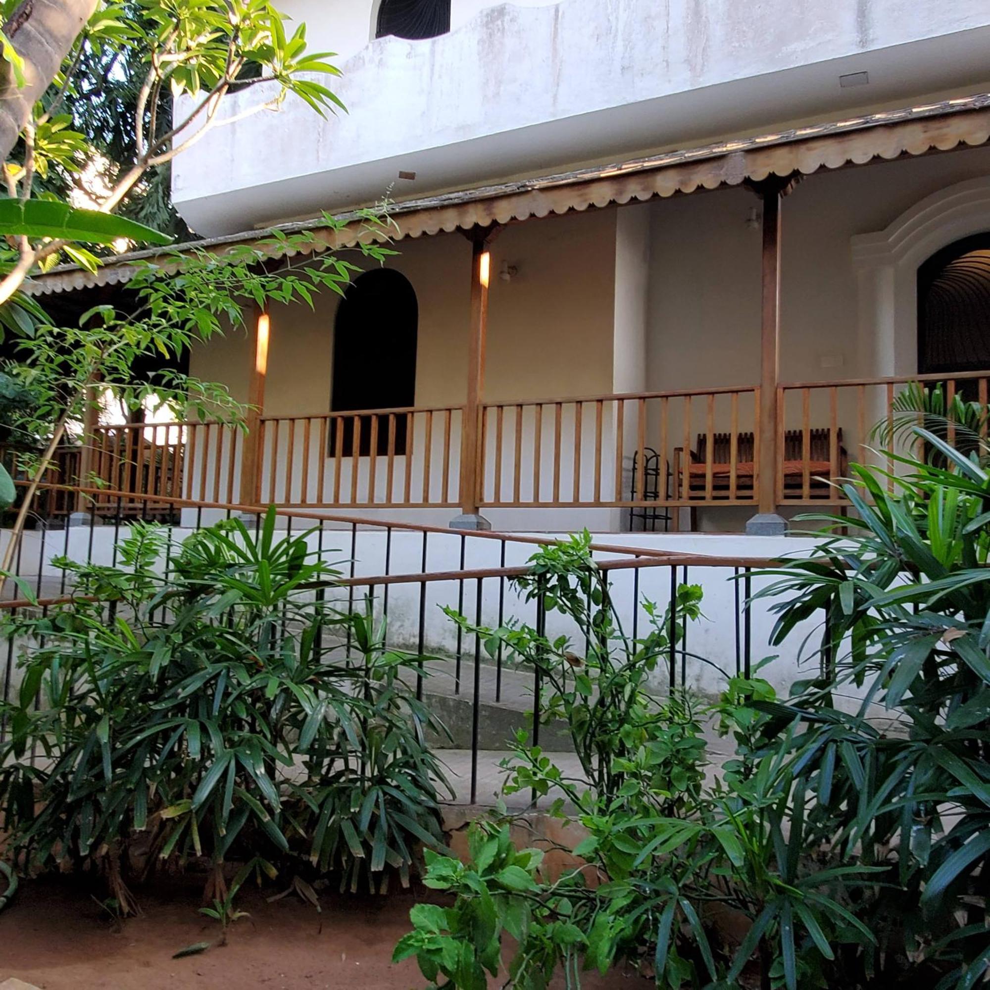 Kariappa House Hotel Pondicherry Bagian luar foto